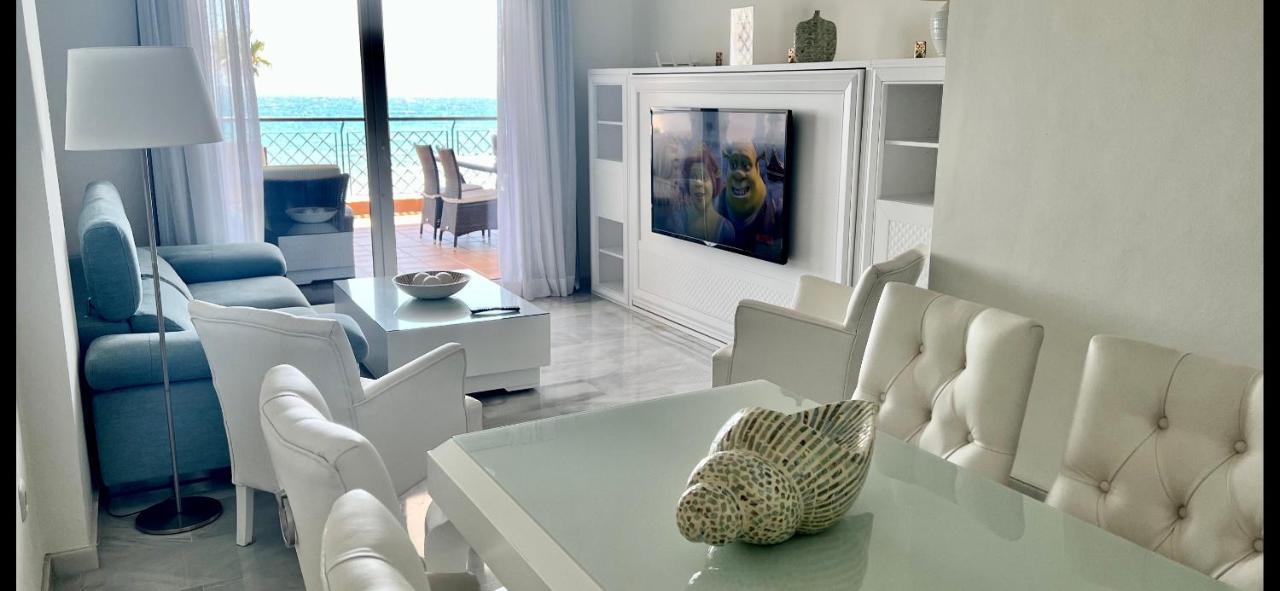 Mi Capricho B16 Beachfront Apartment Ла-Кала-де-Михас Экстерьер фото