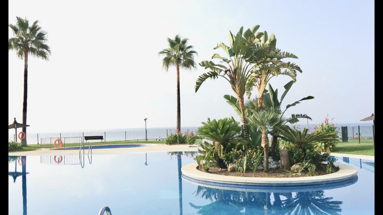 Mi Capricho B16 Beachfront Apartment Ла-Кала-де-Михас Экстерьер фото